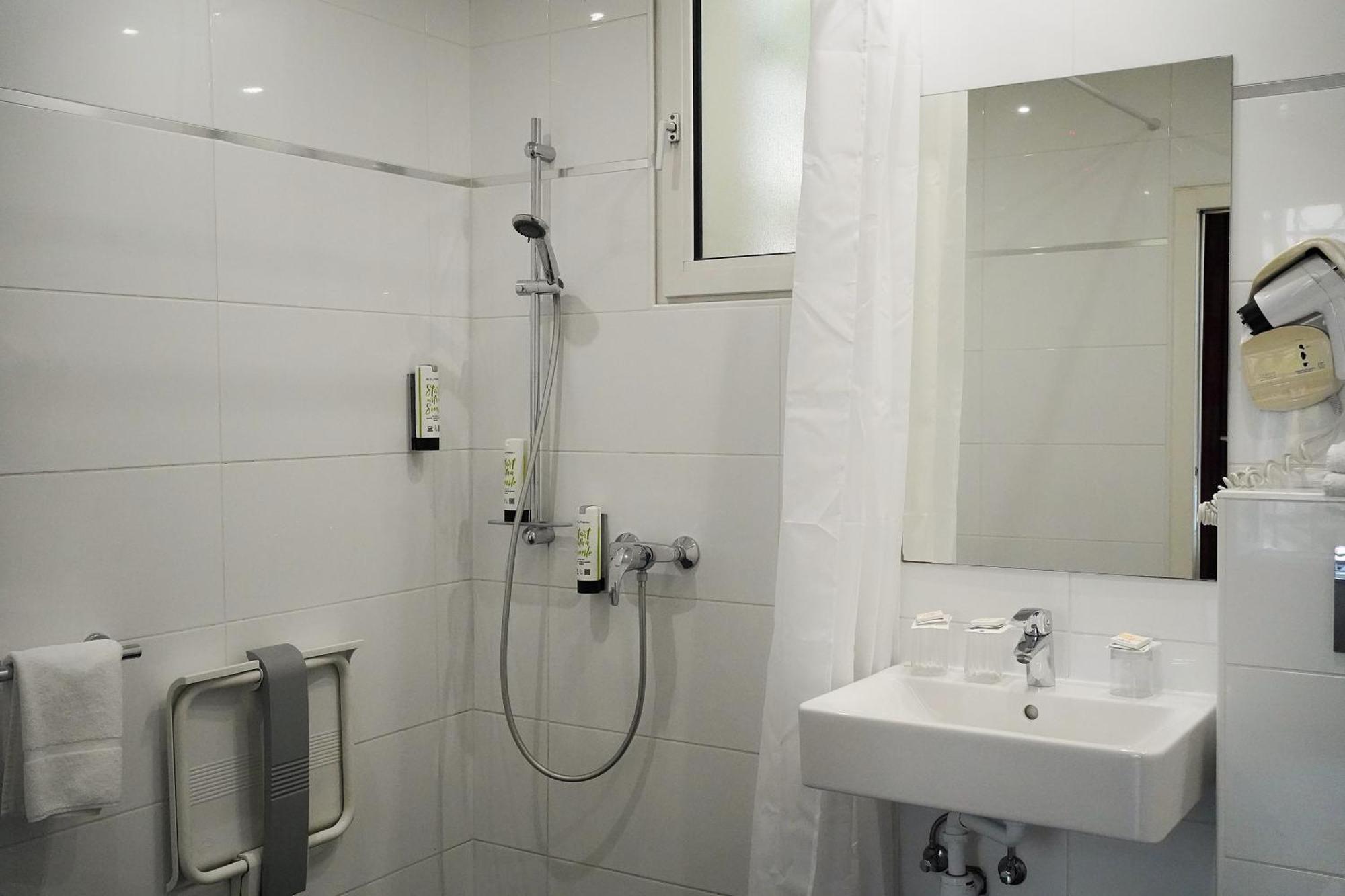 Hotel Gabriel Issy Paris Eksteriør billede